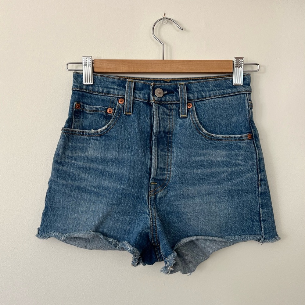 Levi’s High Waisted Ribcage Denim Shorts